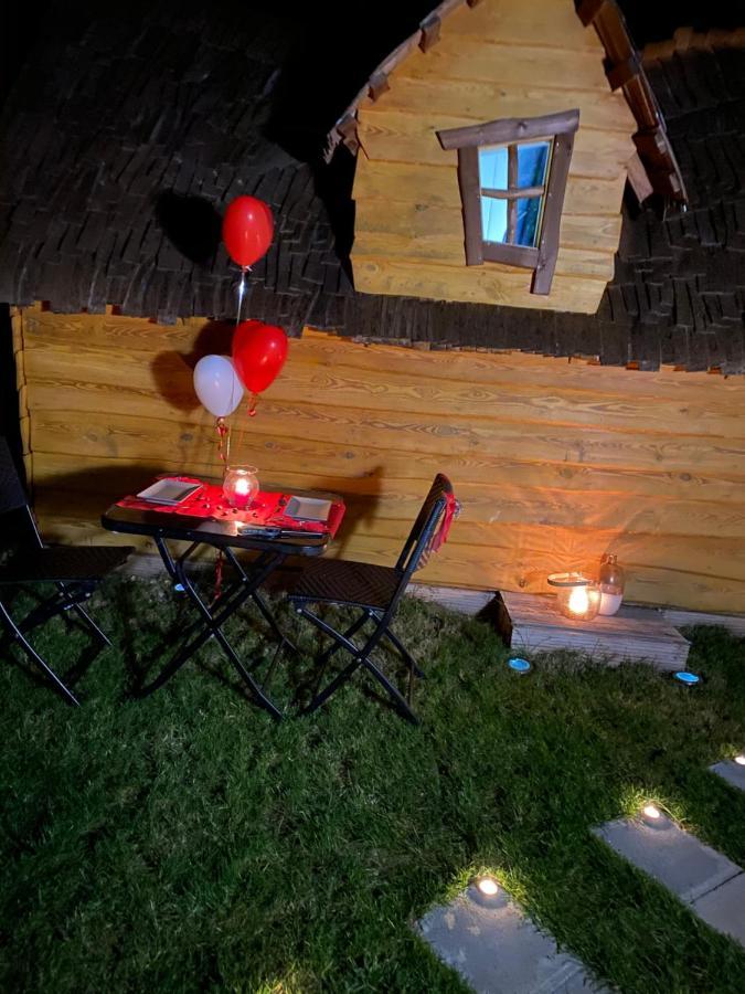 Cabane Enchantee Carpentras Exterior photo