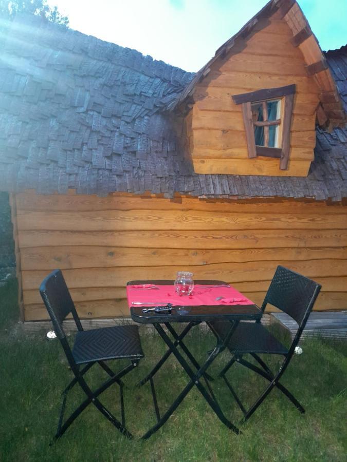 Cabane Enchantee Carpentras Exterior photo