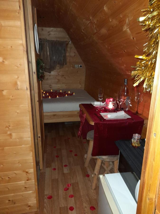 Cabane Enchantee Carpentras Exterior photo
